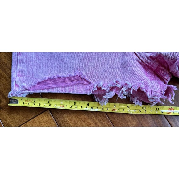 Women’s Pink Distressed Shorts Raw Hem Cutoff Denim Co Size 2 High Rise - Picture 7 of 8